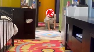 【69堂免费视频】爆火推特19岁娇小苗条骚妹妹【苏苏】大白天各种路人前露出紫薇啪啪胆量惊人