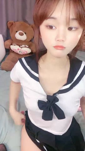 【69堂免费视频】和男友激情操逼，情趣制服一脸呆萌，扶着屌吸吮，骑上来抱着屁股操，爽的直浪叫